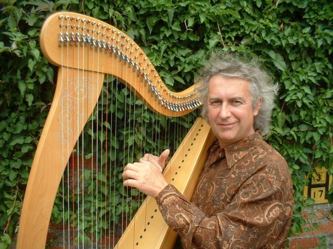 1098084_717155084968656_1679046841_n